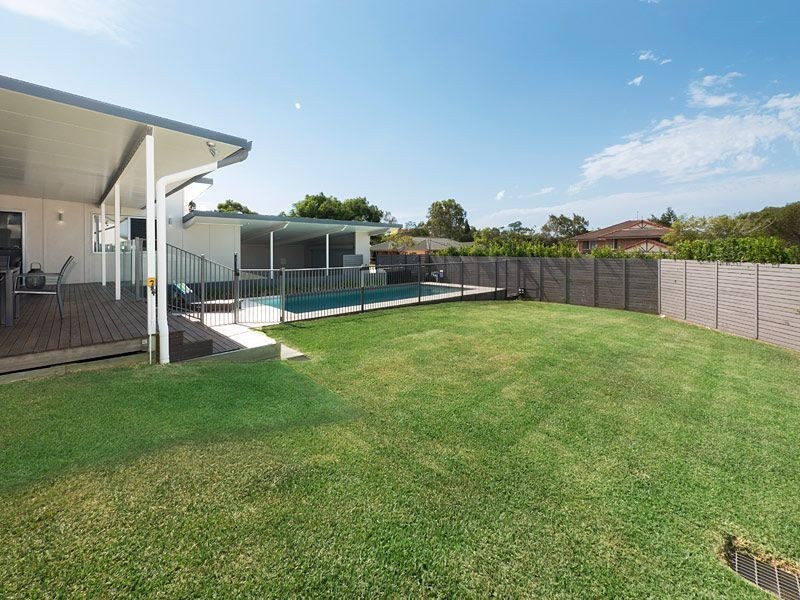 65 Pine County Place, Bellbowrie QLD 4070