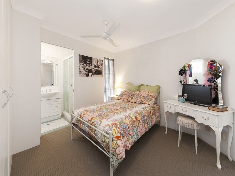 7/130 Central Avenue, Indooroopilly QLD 4068