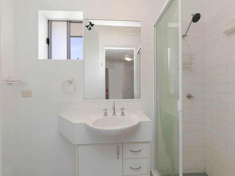 7/130 Central Avenue, Indooroopilly QLD 4068