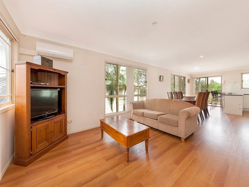 12/87 Russell Terrace, Indooroopilly QLD 4068