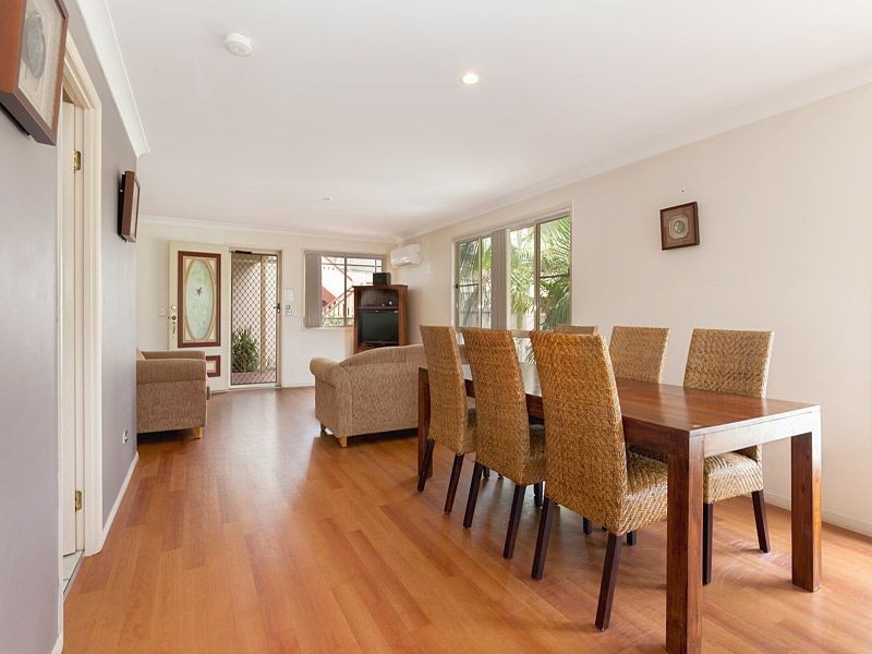 12/87 Russell Terrace, Indooroopilly QLD 4068