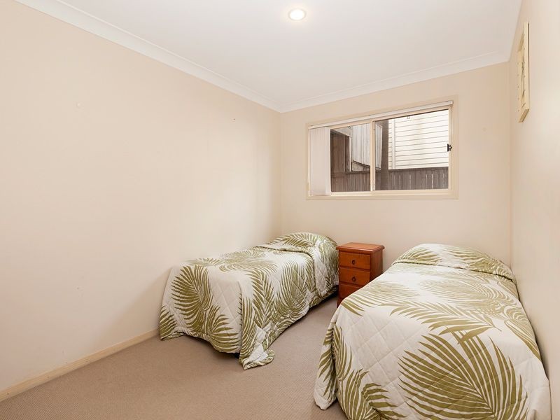 12/87 Russell Terrace, Indooroopilly QLD 4068