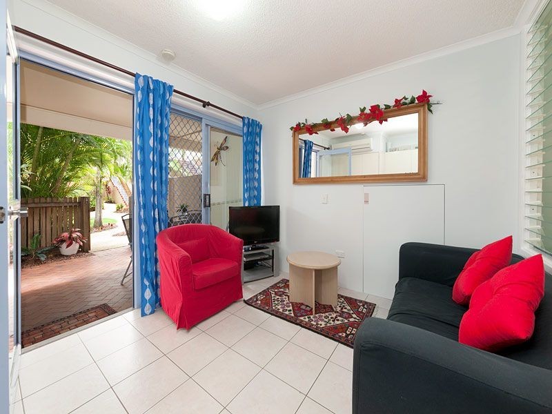 22/2 Waverley Road, Taringa QLD 4068