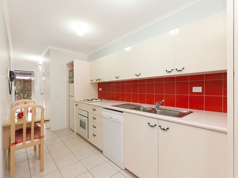 22/2 Waverley Road, Taringa QLD 4068