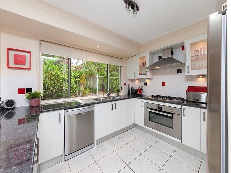 20 Sexton Place, Bellbowrie QLD 4070
