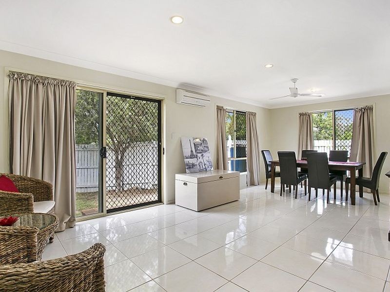 1 Cornuta Close, Bellbowrie QLD 4070