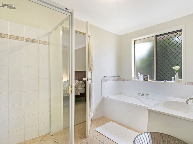 1 Cornuta Close, Bellbowrie QLD 4070