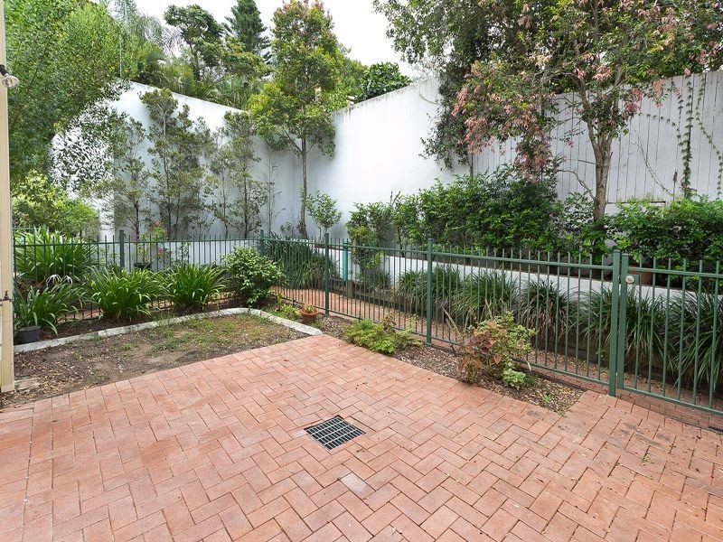 2/45 Brisbane Street, Toowong QLD 4066