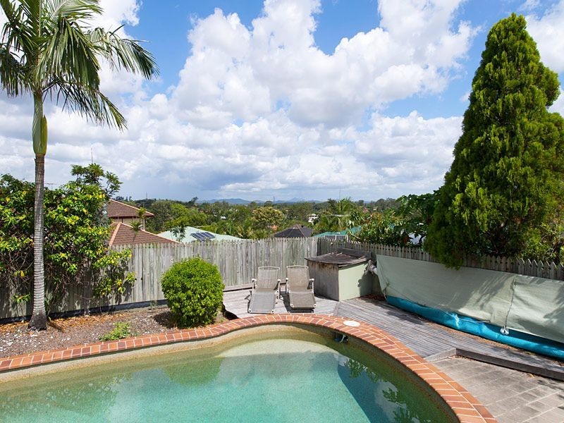 48 Barcoorah Street, Westlake QLD 4074