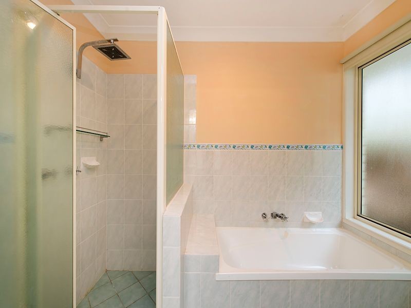 48 Barcoorah Street, Westlake QLD 4074