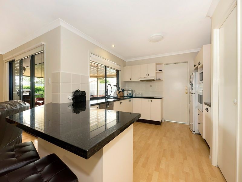 56 Crestwood Place, Moggill QLD 4070