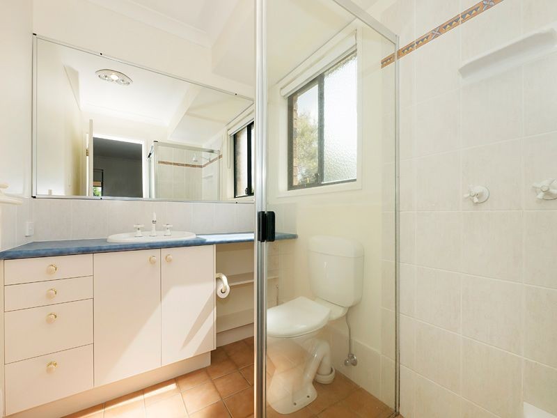 56 Crestwood Place, Moggill QLD 4070