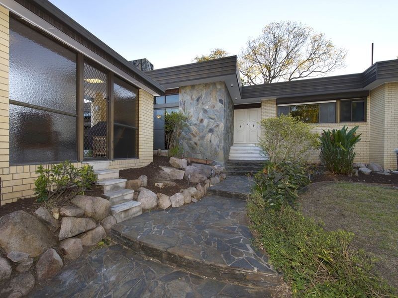 13 Leinster Street, Fig Tree Pocket QLD 4069