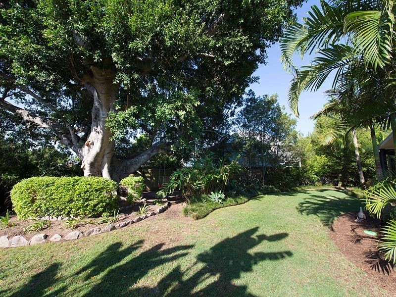 19 River Park Place, Fig Tree Pocket QLD 4069