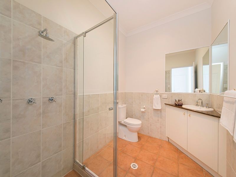 19 River Park Place, Fig Tree Pocket QLD 4069