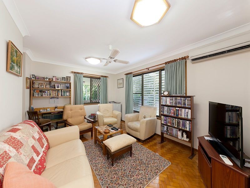 14 Mirbelia Street, Kenmore Hills QLD 4069