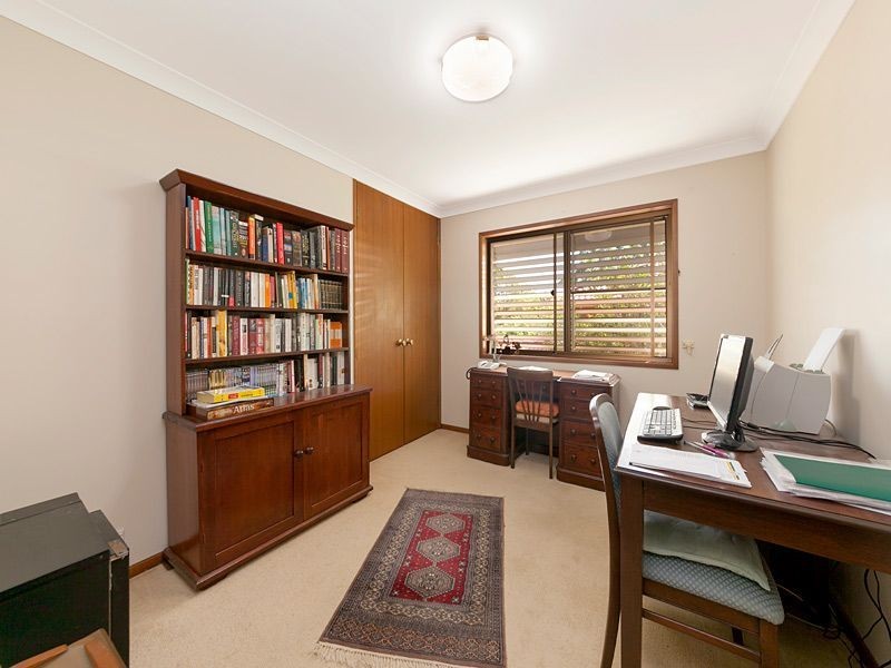 14 Mirbelia Street, Kenmore Hills QLD 4069