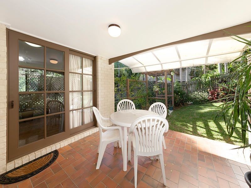 14 Mirbelia Street, Kenmore Hills QLD 4069