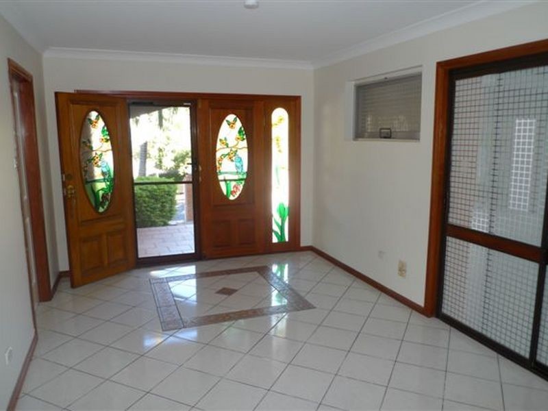 17 Marmion Parade, Taringa QLD 4068