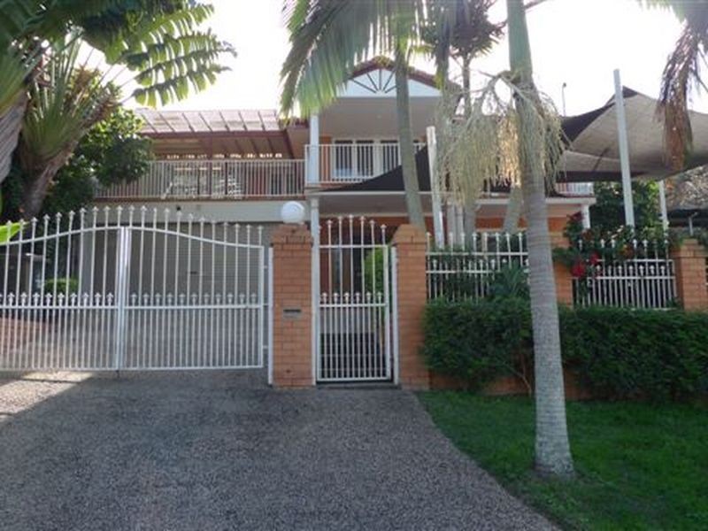 17 Marmion Parade, Taringa QLD 4068