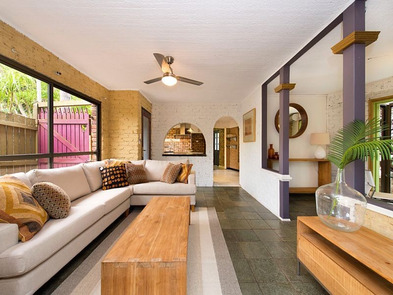 35 Leander Street, Chapel Hill QLD 4069