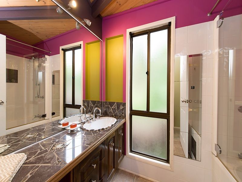 35 Leander Street, Chapel Hill QLD 4069