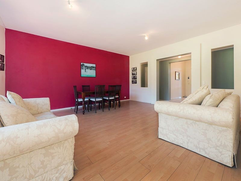 42 Gibson Crescent, Bellbowrie QLD 4070