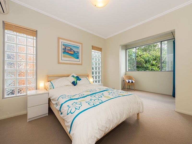 201/28 Dengate Lane, St Lucia QLD 4067