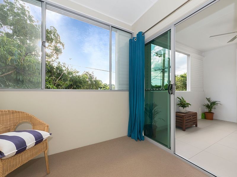 201/28 Dengate Lane, St Lucia QLD 4067
