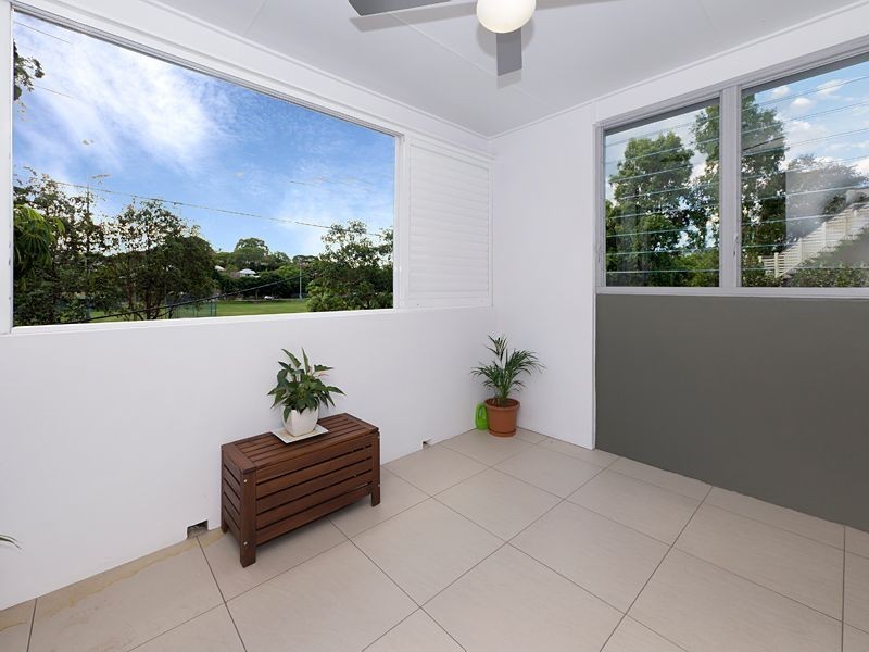 201/28 Dengate Lane, St Lucia QLD 4067