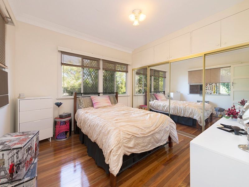 951 Moggill Road, Kenmore QLD 4069