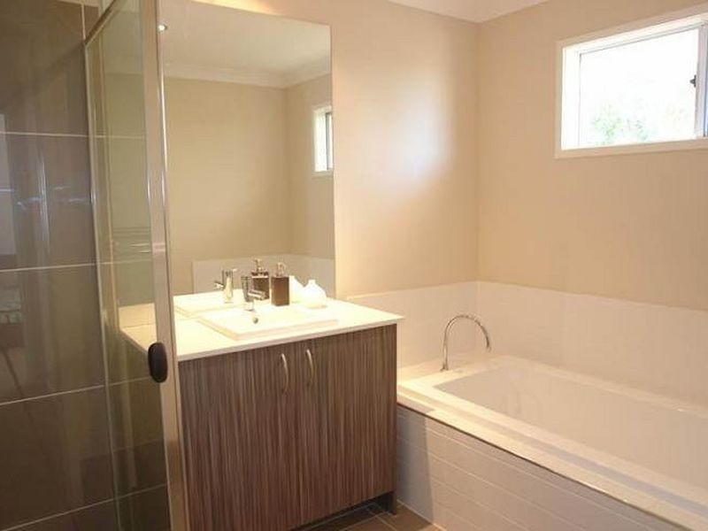53 Hendos Place, Moggill QLD 4070