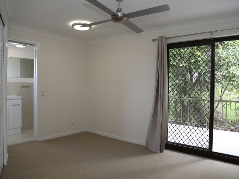 2/11 Frederick Street, Taringa QLD 4068