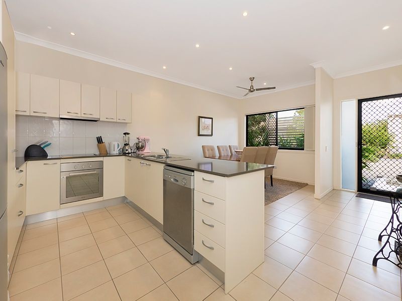 16/98 Joseph Avenue, Moggill QLD 4070