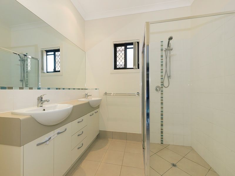 16/98 Joseph Avenue, Moggill QLD 4070