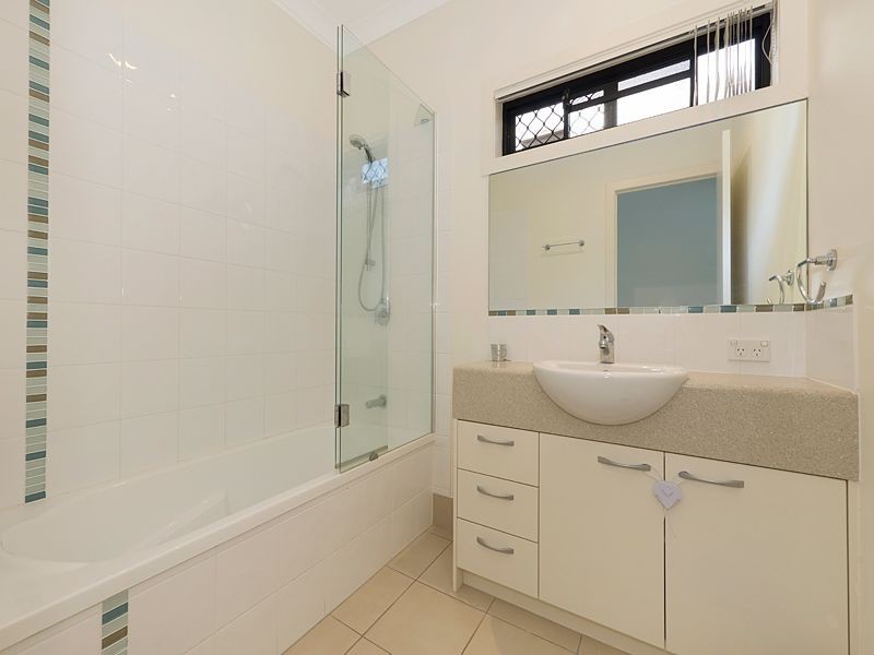 16/98 Joseph Avenue, Moggill QLD 4070