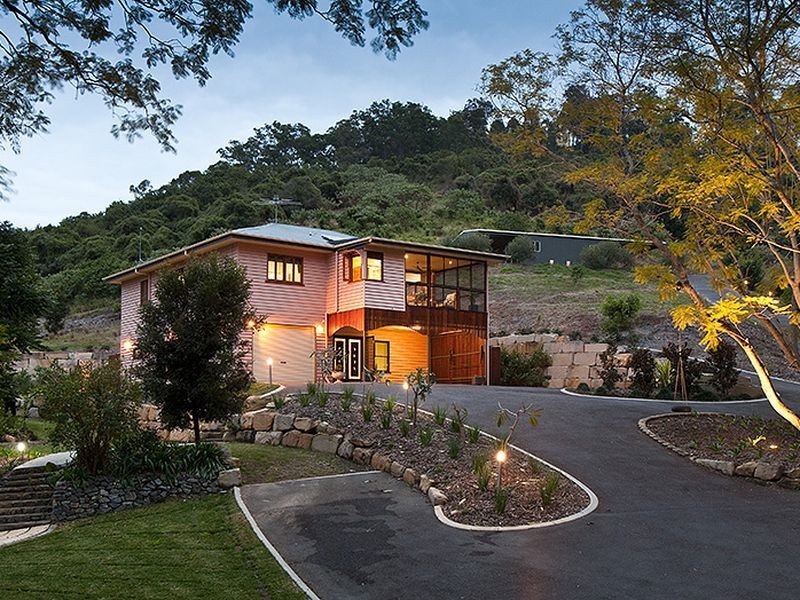 210 Pacey Road, Upper Brookfield QLD 4069