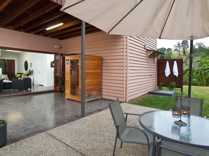 210 Pacey Road, Upper Brookfield QLD 4069