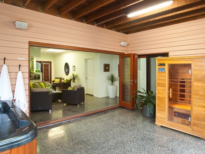 210 Pacey Road, Upper Brookfield QLD 4069