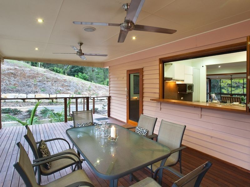 210 Pacey Road, Upper Brookfield QLD 4069