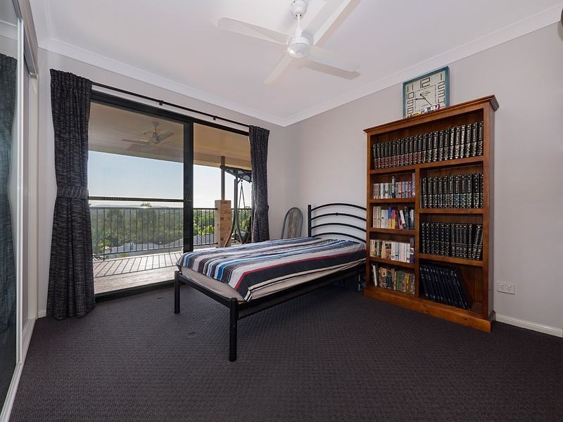 19 Grange Place, Moggill QLD 4070