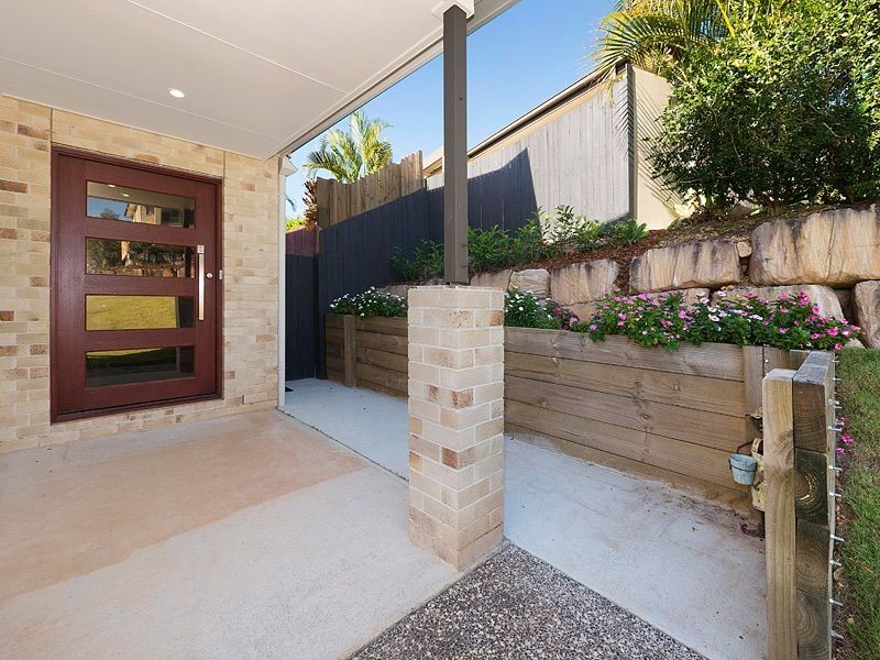 19 Grange Place, Moggill QLD 4070