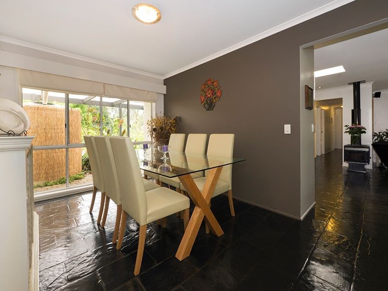 13 Redgum Close, Bellbowrie QLD 4070