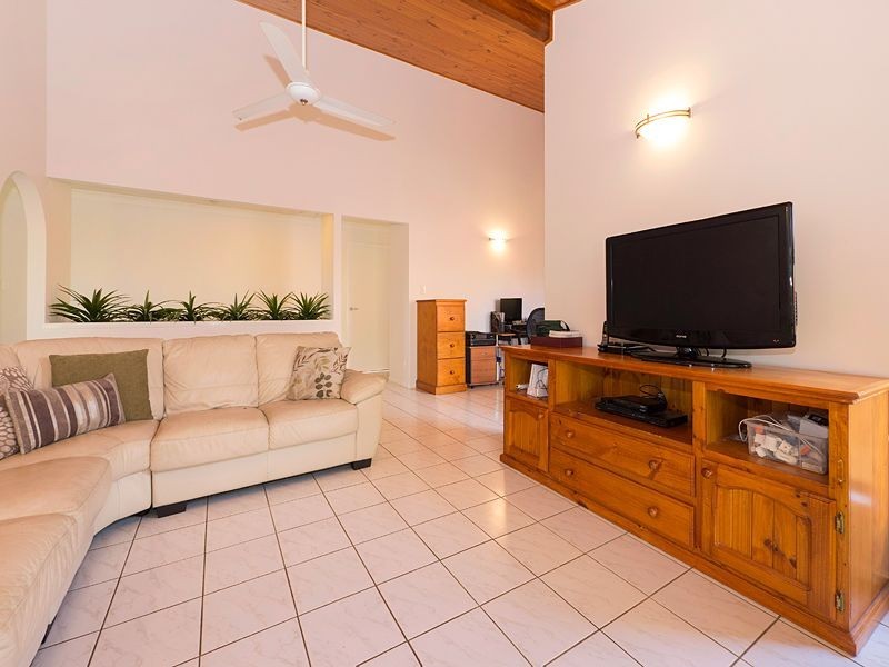 50 Pinkwood Street, Bellbowrie QLD 4070