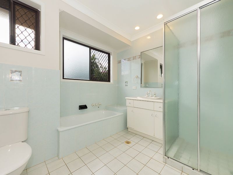 50 Pinkwood Street, Bellbowrie QLD 4070