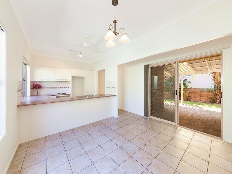 9a Jewel Street, Kenmore QLD 4069
