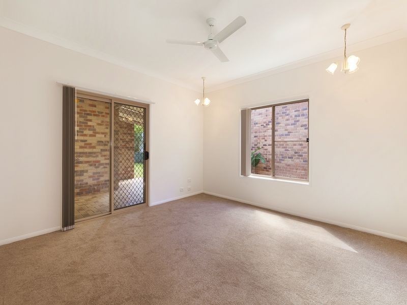 9a Jewel Street, Kenmore QLD 4069