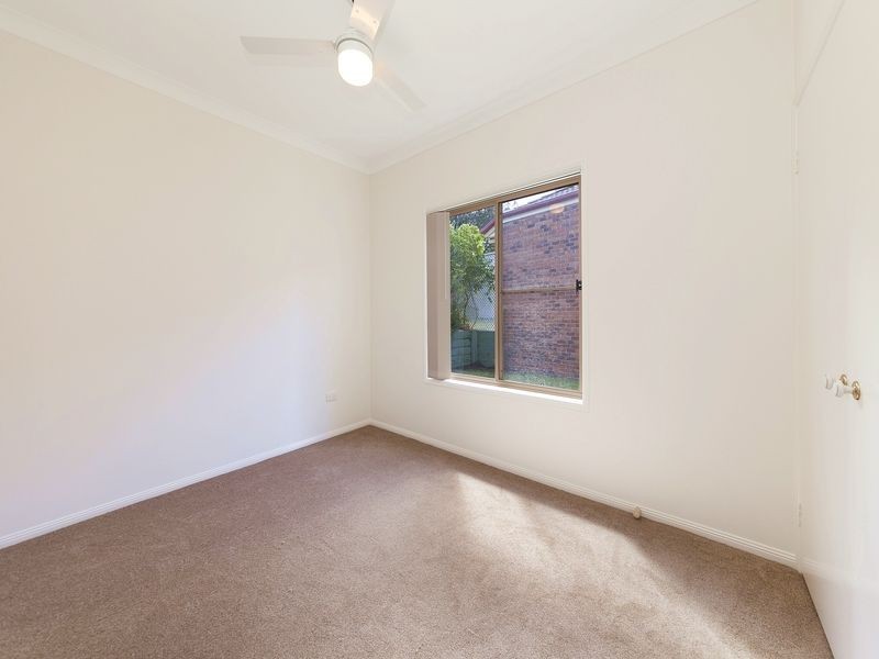 9a Jewel Street, Kenmore QLD 4069