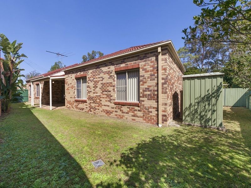 9a Jewel Street, Kenmore QLD 4069