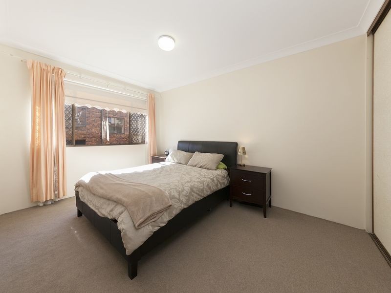 1/18 Foxton Street, Indooroopilly QLD 4068